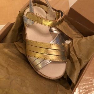 Beautiful sandals brand new for toddler girl